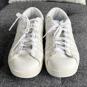 K-Swiss White Lace-Up Sneakers